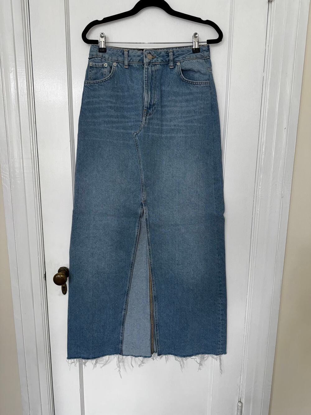 ASOS DESIGN Denim Maxi Skirt with Split Hem - Midwash